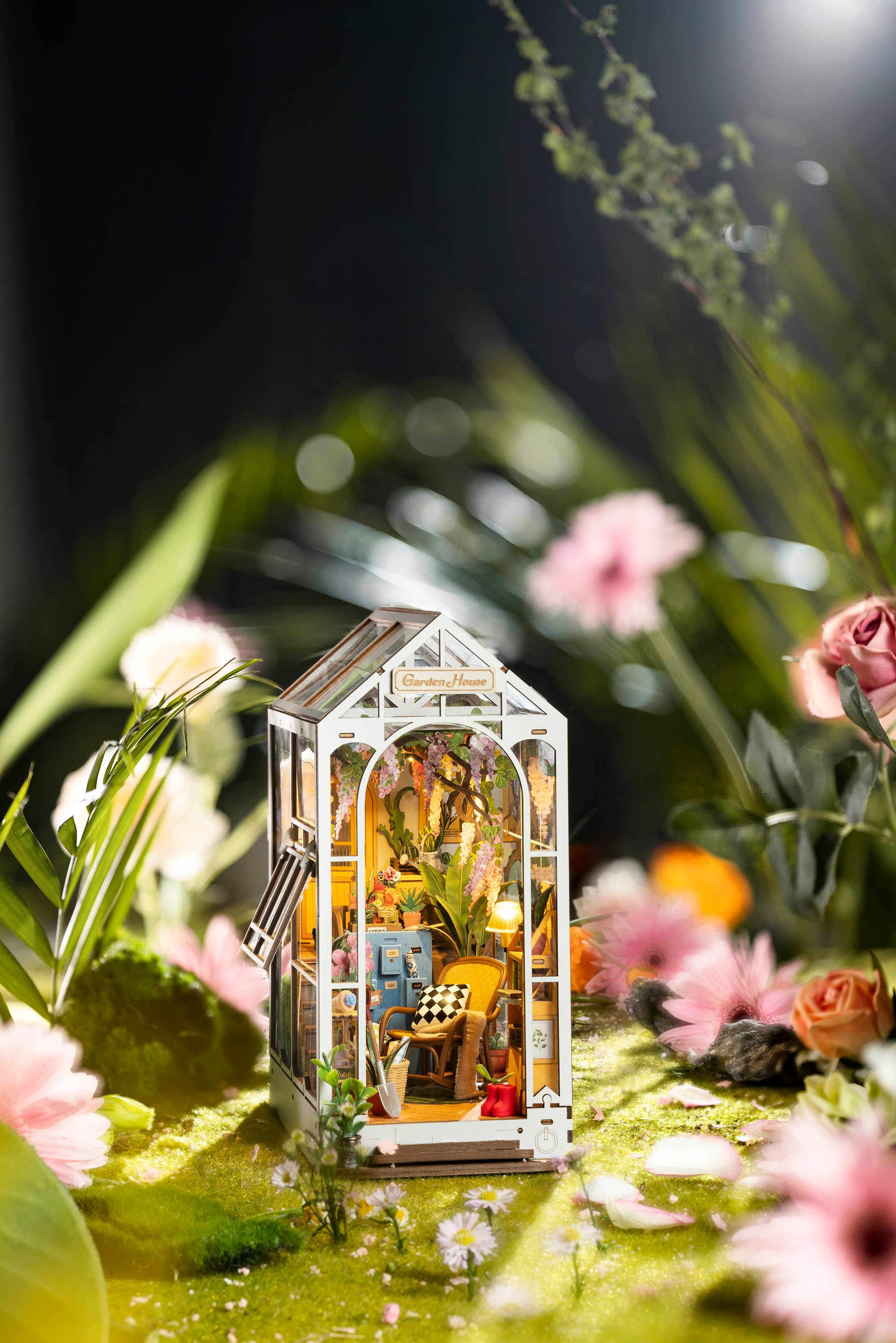 DIY Miniature House Book Nook Kit: Garden House - Puzzle Lab