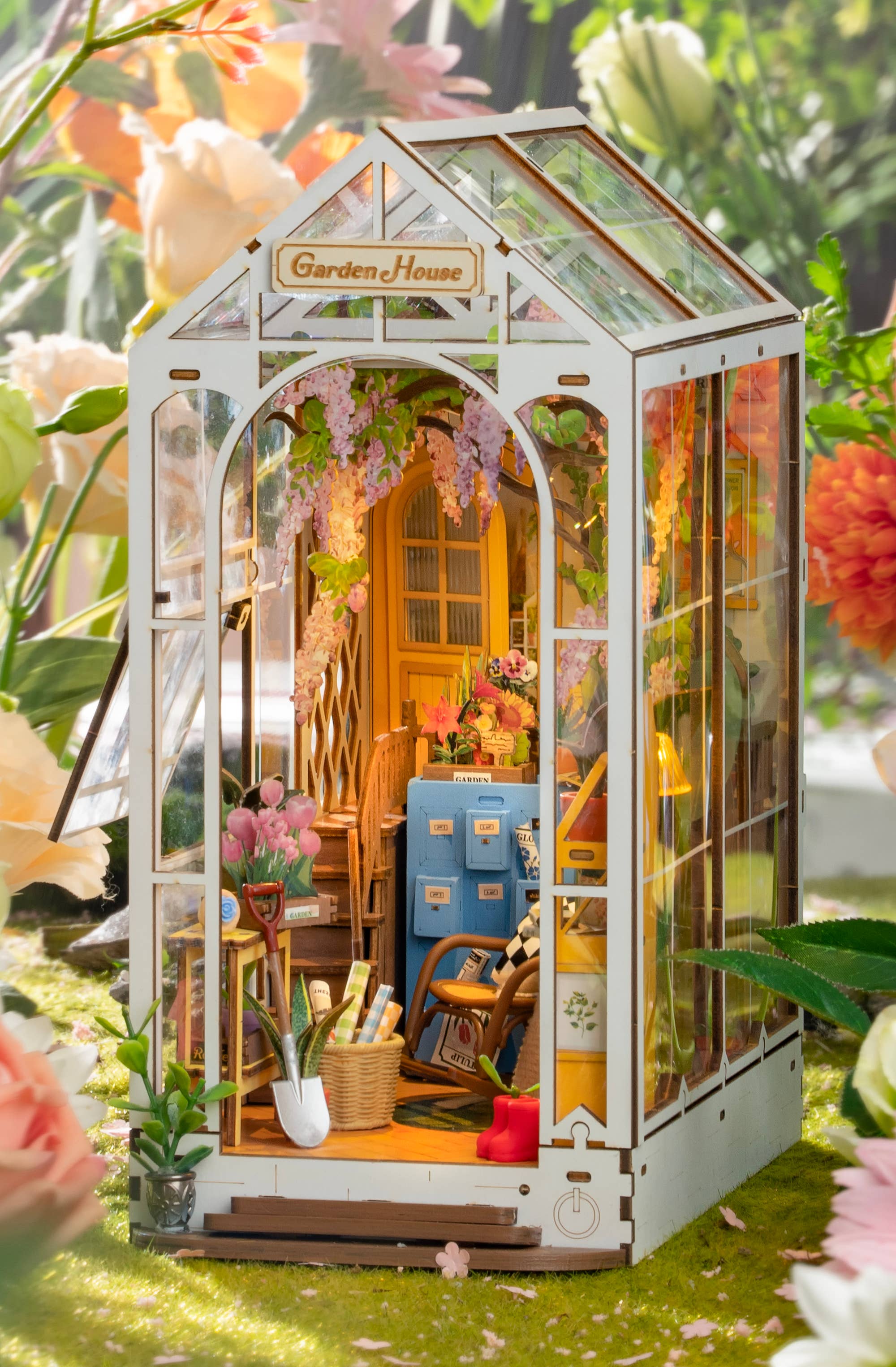 DIY Miniature House Book Nook Kit: Garden House - Puzzle Lab